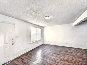 742 Old Martindale Rd in San Marcos, TX - Building Photo - Building Photo