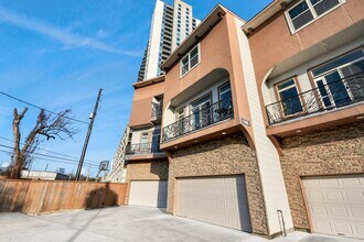 146 Carson Ct in Houston, TX - Building Photo - Building Photo