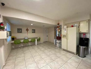 4810 El Escorial Dr in Las Vegas, NV - Building Photo - Building Photo