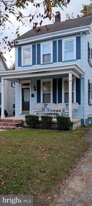 721 Garfield Ave in Palmyra, NJ - Foto de edificio