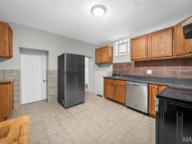 709 Dammert Ave in St. Louis, MO - Foto de edificio - Building Photo