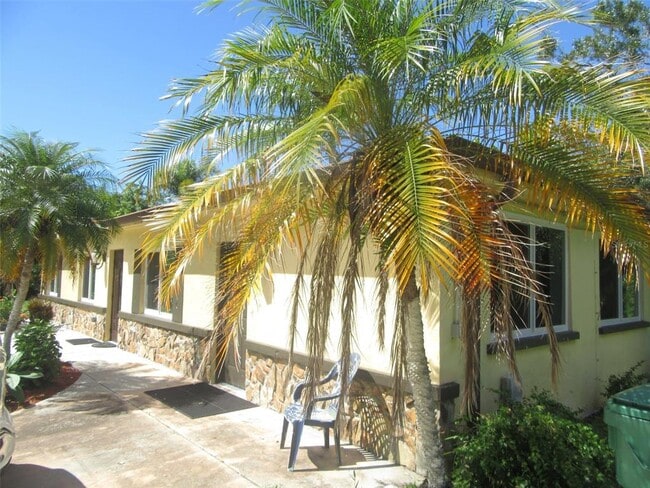 1110 Coral Ridge Dr in Punta Gorda, FL - Building Photo - Building Photo
