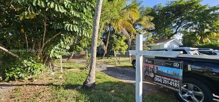 161 NW 40th St in Oakland Park, FL - Building Photo - Building Photo