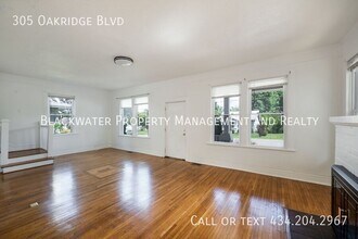 305 Oakridge Blvd in Lynchburg, VA - Building Photo - Building Photo