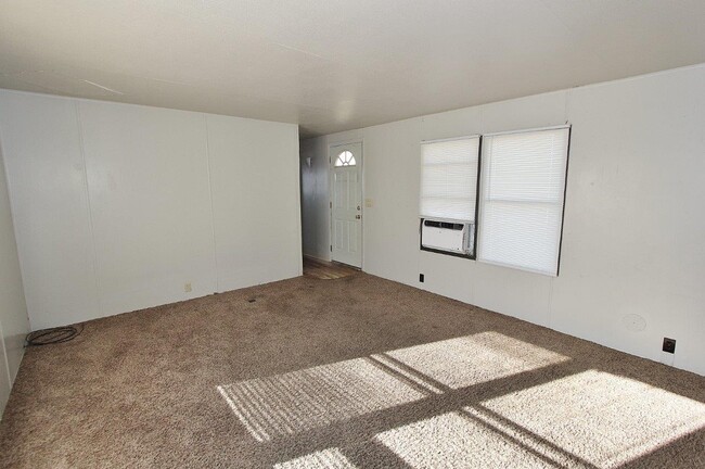 2215 Toms Cabin Rd in Emmett, ID - Building Photo - Building Photo