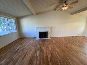 1115 Isabelle Ct in Seaside, CA - Building Photo - Building Photo