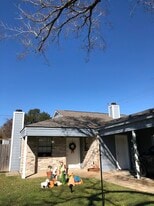 643 San Mario Ct, Unit 643 in College Station, TX - Building Photo