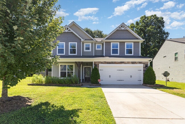 149 Kingston Drive in Mount Holly, NC - Building Photo - Building Photo