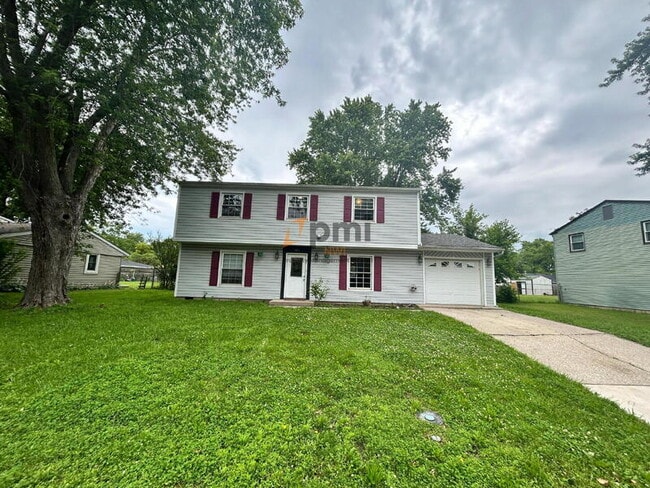 property at 385 Briarwood Dr