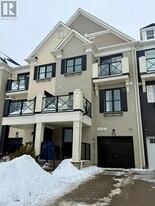 42 Bert Tait Ln in Whitchurch-Stouffville, ON - Building Photo