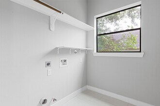 806 E 39th St in Houston, TX - Building Photo - Building Photo