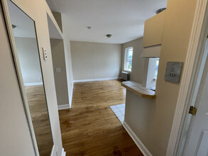1149 Commonwealth Ave, Unit 10 in Boston, MA - Building Photo - Building Photo