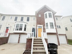 1917 E 86th St in Cleveland, OH - Building Photo