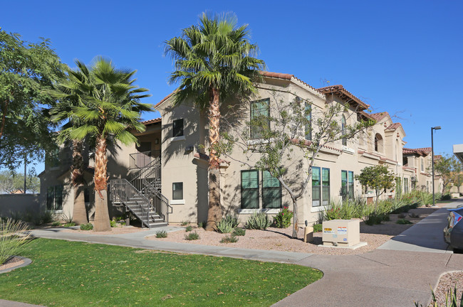 San Capella in Tempe, AZ - Foto de edificio - Building Photo