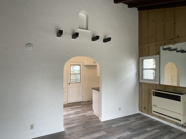 7821 Forsythe St in Sunland, CA - Building Photo - Building Photo