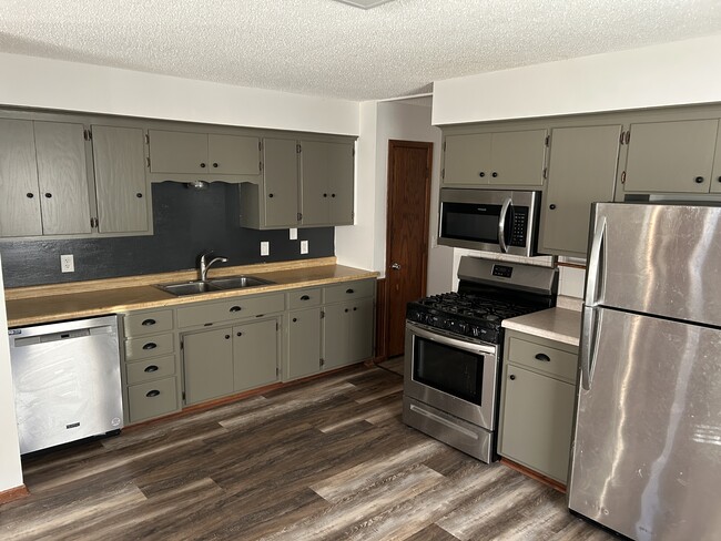 5109 Washington St NE, Unit 5109