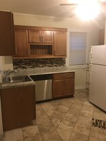 203 Bigelow St, Unit 1 Apartamentos