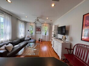 17 Davenport Ave in Westport, CT - Building Photo - Building Photo