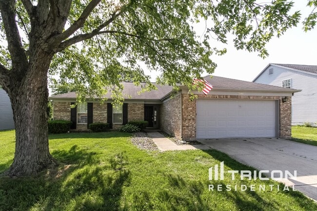 7540 Crickwood Ln in Indianapolis, IN - Building Photo - Building Photo