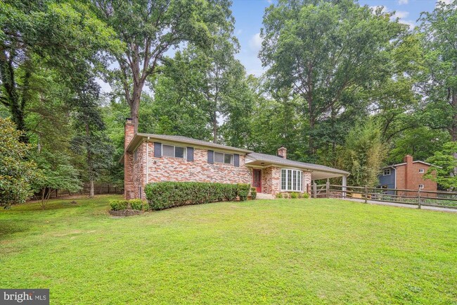 100 Carlisle Dr in Silver Spring, MD - Building Photo - Building Photo