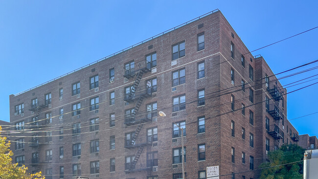 Ridge Apartments in Flushing, NY - Building Photo - Building Photo