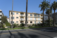 757 Ocean Ave in Santa Monica, CA - Foto de edificio - Building Photo