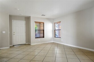 4928 Secret Rock St in Las Vegas, NV - Building Photo - Building Photo