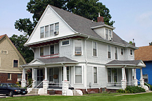 3101 Cottage Grove in Des Moines, IA - Building Photo