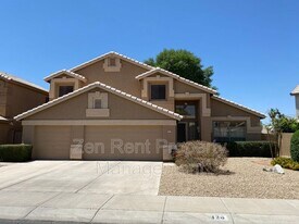 426 S Burk St in Gilbert, AZ - Building Photo