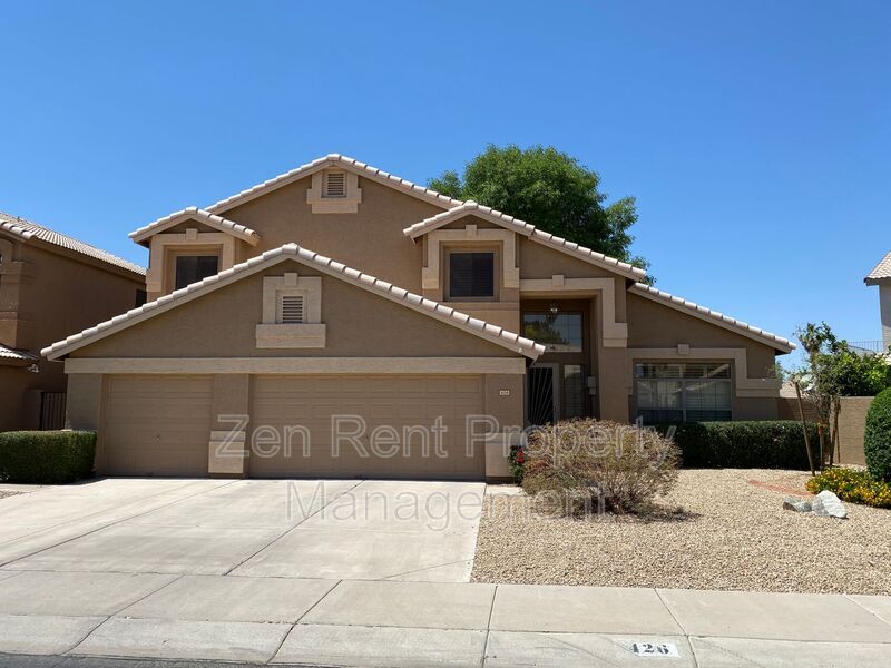 426 S Burk St in Gilbert, AZ - Building Photo