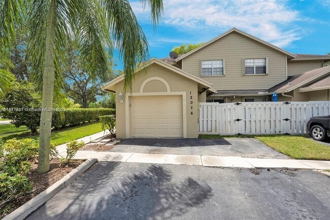 12076 NW 42nd St