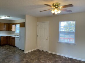 31 N D St in Hillsboro, TN - Building Photo - Building Photo