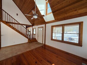 249 Woodbury Rd in Washington, CT - Foto de edificio - Building Photo