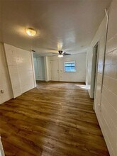 647 NE Waldo Rd in Gainesville, FL - Building Photo - Building Photo