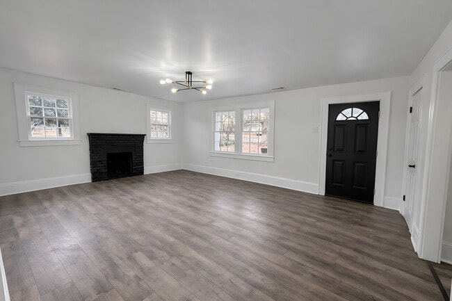 2629 Dallas Stanley Hwy in Stanley, NC - Building Photo - Building Photo