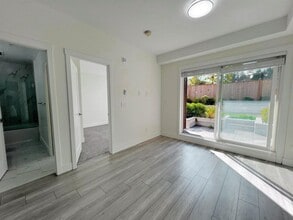 9689-9140 140 St in Surrey, BC - Building Photo - Building Photo