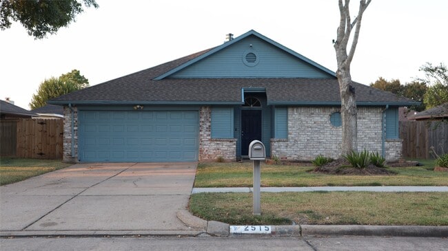 property at 2515 Edgedale Dr