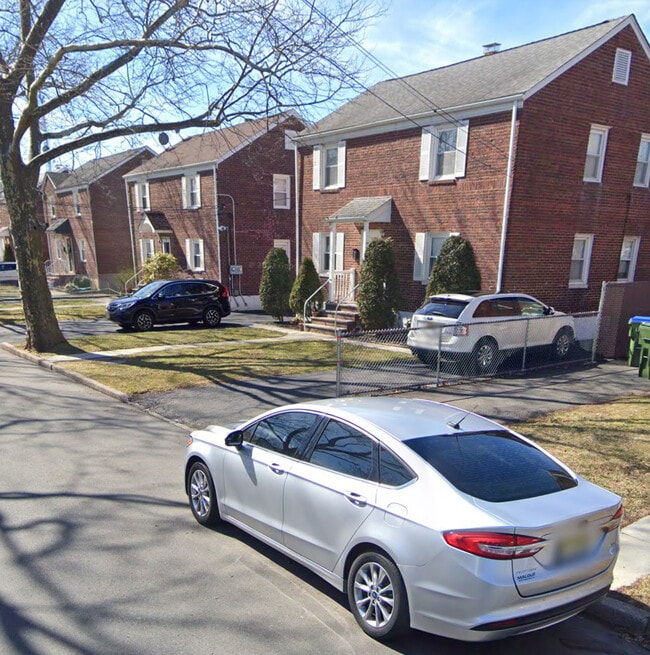 15 Coolidge Ave, Unit 1st floor