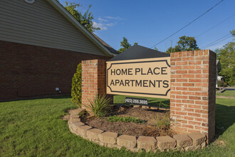 Home Place Apartments in Chattanooga, TN - Building Photo - Building Photo