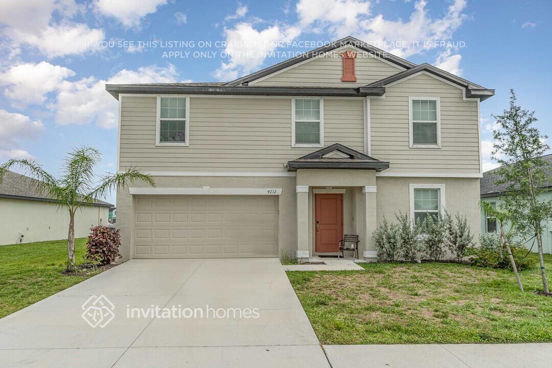 4212 Palatina Way in North Fort Myers, FL - Building Photo