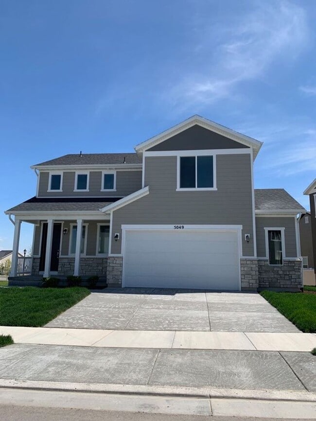 property at 5049 Blythswood Ln