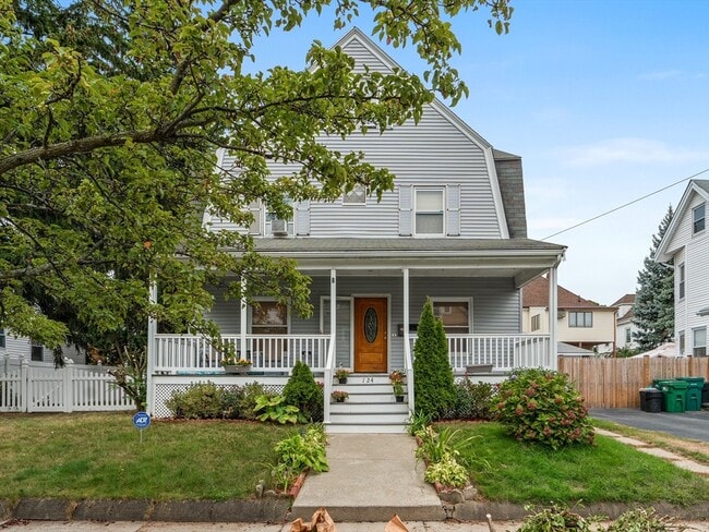 124 Sheridan Ave