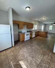 523 N Johnson St in Macomb, IL - Building Photo - Building Photo