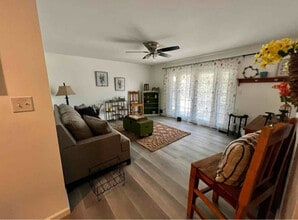 3127 W Tulare Ave in Visalia, CA - Building Photo - Building Photo