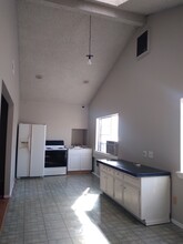 12864 Raintree Ct, Unit Spacious Chino Studio in Chino, CA - Building Photo - Building Photo