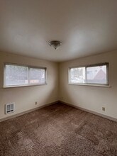 Lake City Apartments in Seattle, WA - Building Photo - Building Photo