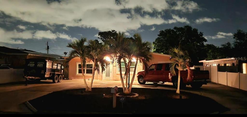 10659 108th St N in Largo, FL - Building Photo