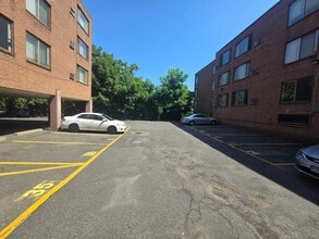 950 Asylum Ave in Hartford, CT - Building Photo - Building Photo