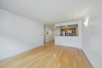 516 W 47th St in New York, NY - Building Photo - Building Photo