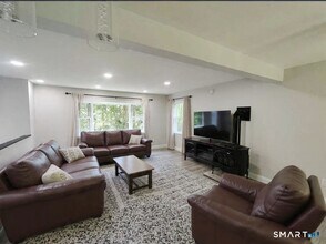 27 Paper Mill Rd in New Milford, CT - Building Photo - Building Photo